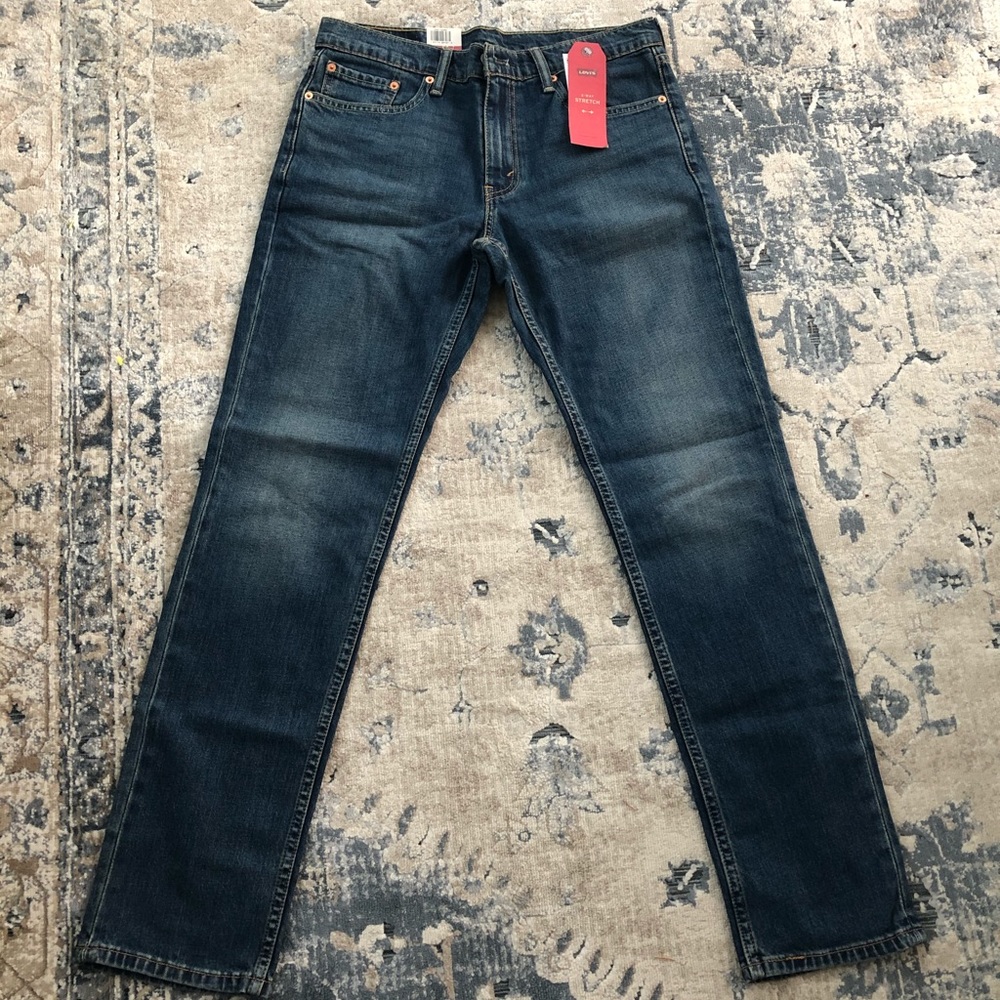 Brand New Levi’s Slim Fit Jeans size 32 x 32